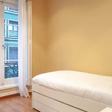Apartment Av Ezcurdia 11